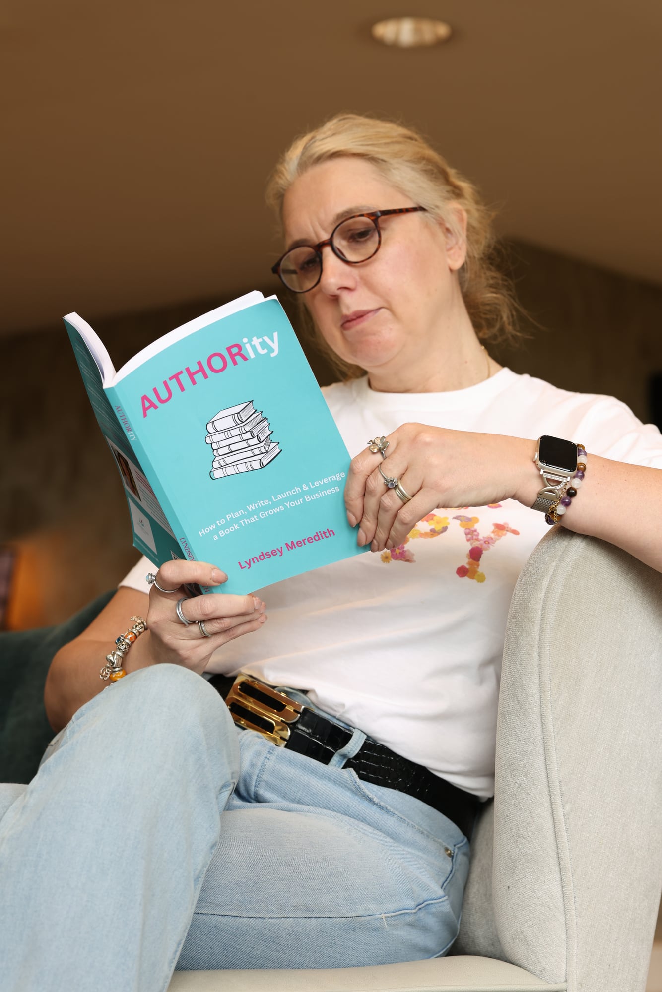Business portraits: An author with her new book