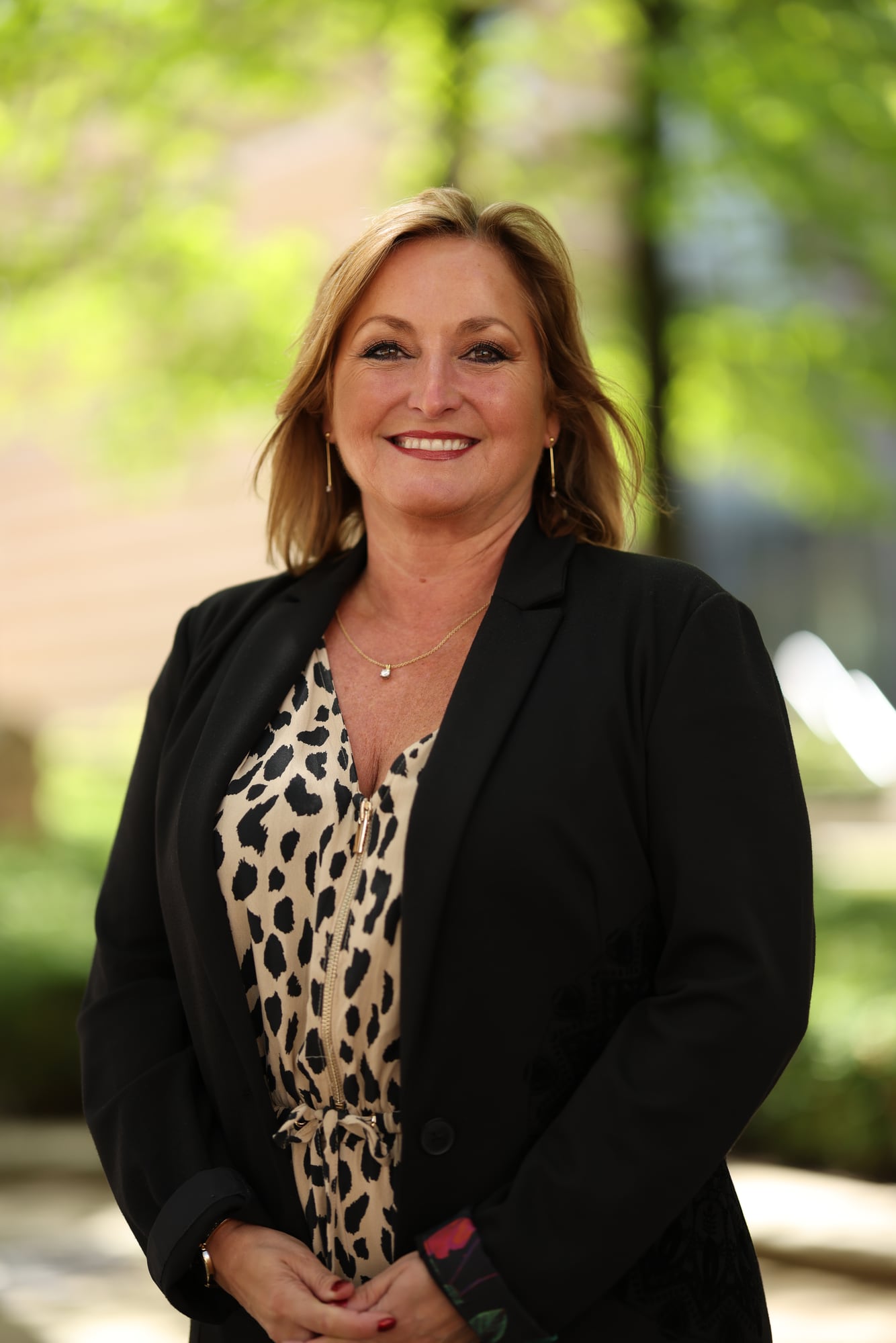 Business portraits: A warm smile
