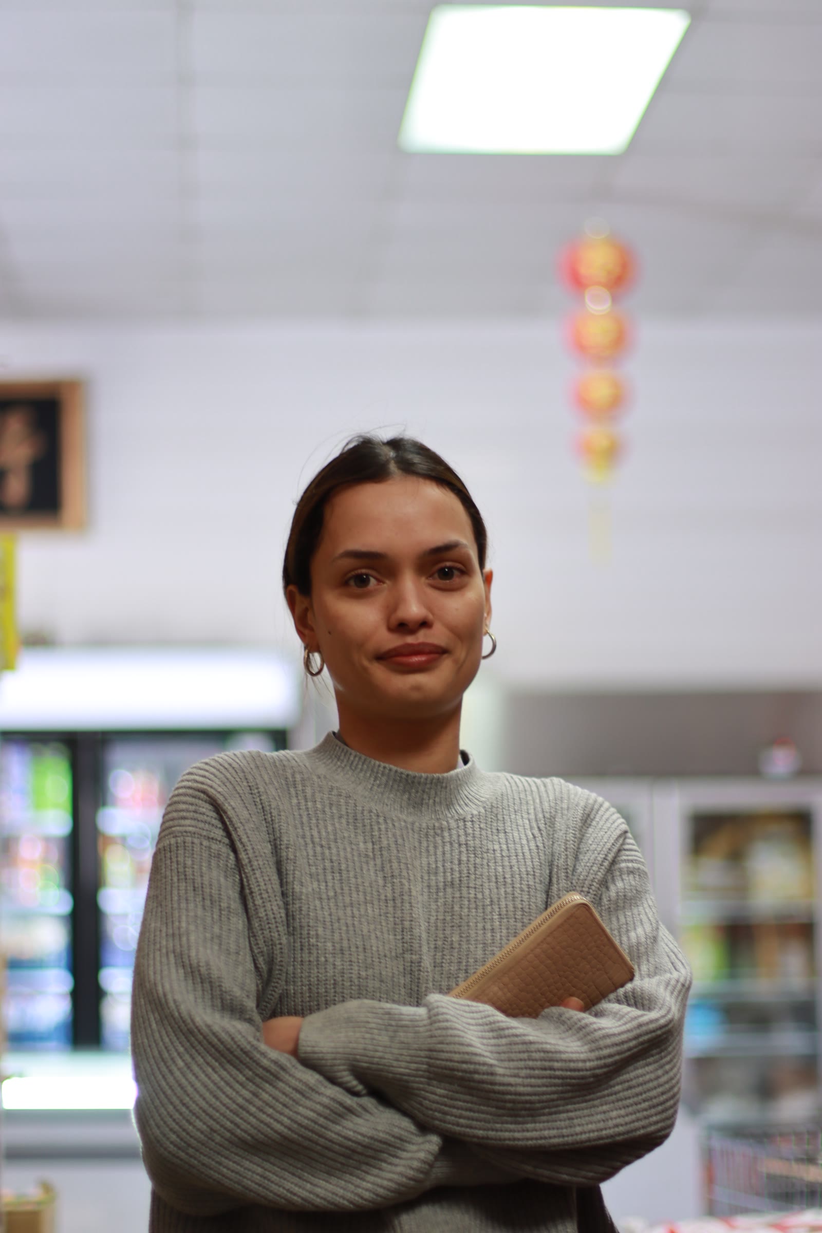 UK street portraits: Gloucester, red lanterns